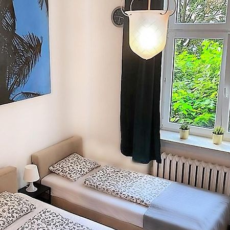Labo Apartment Chmielna Варшава Экстерьер фото