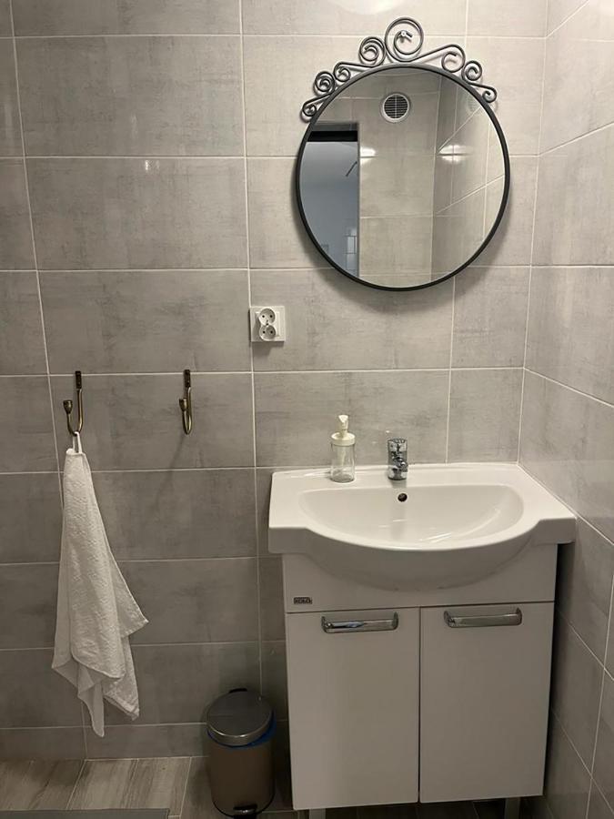 Labo Apartment Chmielna Варшава Экстерьер фото