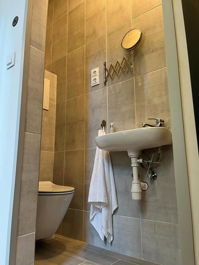 Labo Apartment Chmielna Варшава Экстерьер фото