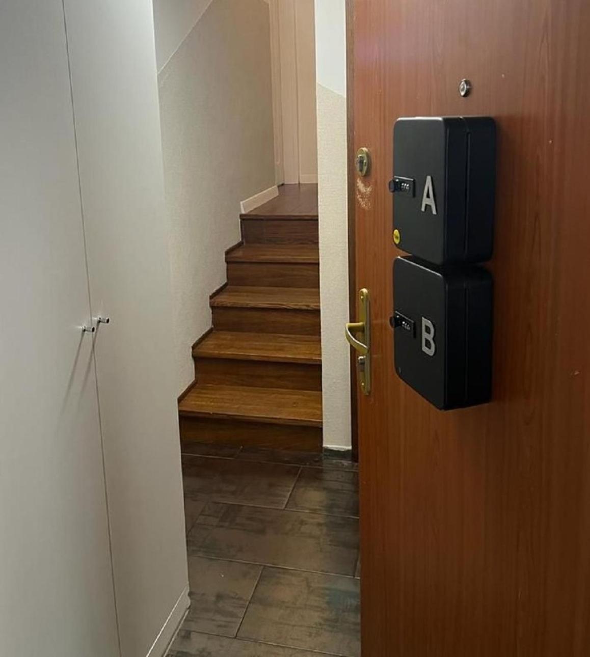 Labo Apartment Chmielna Варшава Экстерьер фото